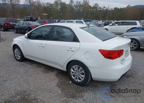 2010 Kia Forte Ex z USA, uszkodzony, nr VIN KNAFU4A21A5097183